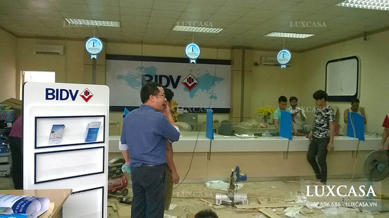 Dịch vụ thi công phòng giao dịch ngân hàng BIDV chi nhánh Mê Linh