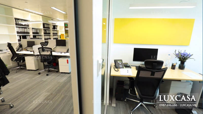 Thiết kế nội thất văn phòng công ty hiện đại CMS