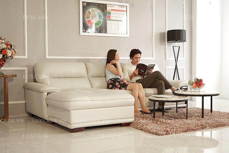 Ghế sofa da nhập khẩu chân gỗ SD132