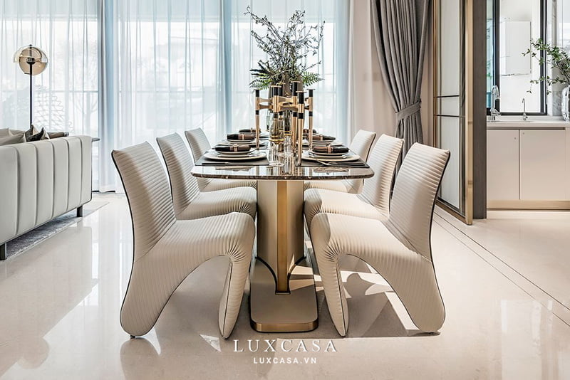 Bàn ăn chung cư 70m2