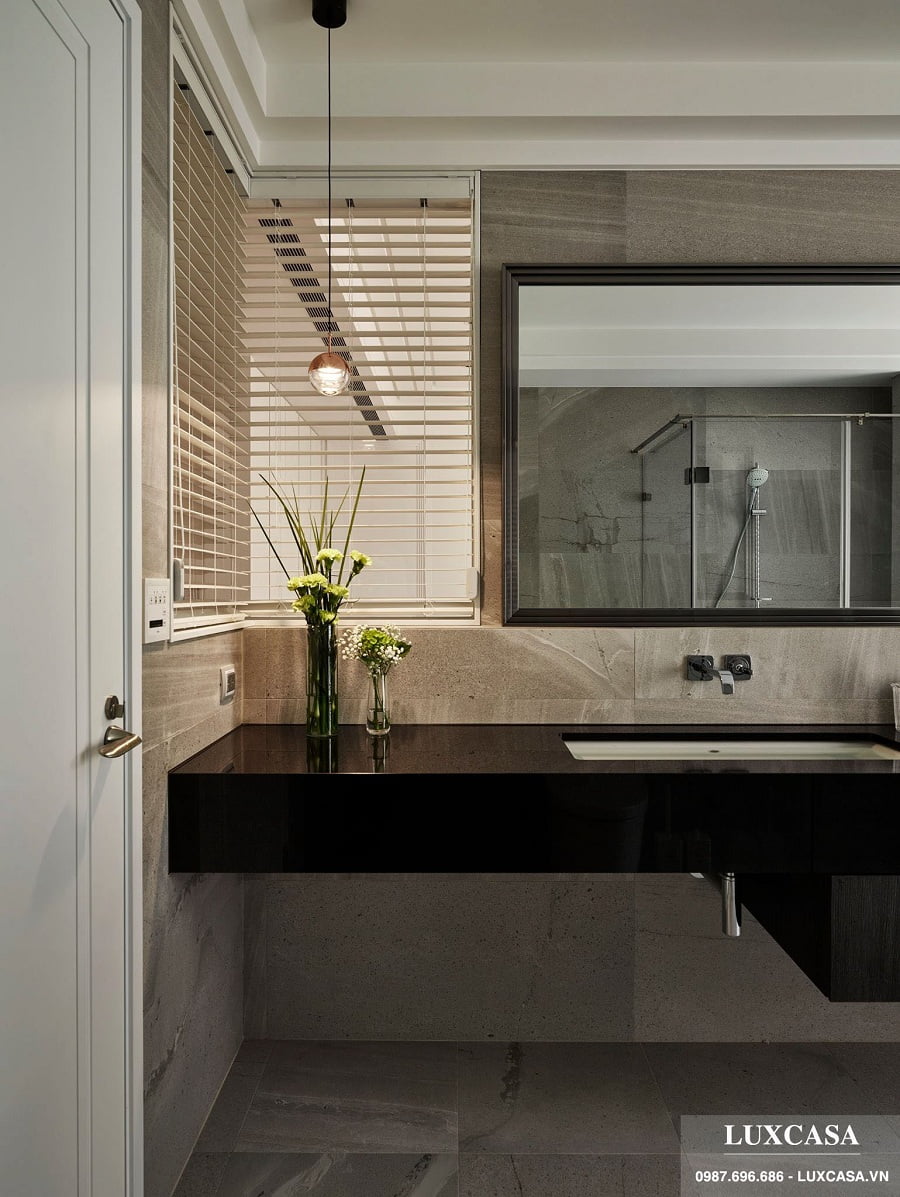 thi cong phong tam biet thu hien dai1