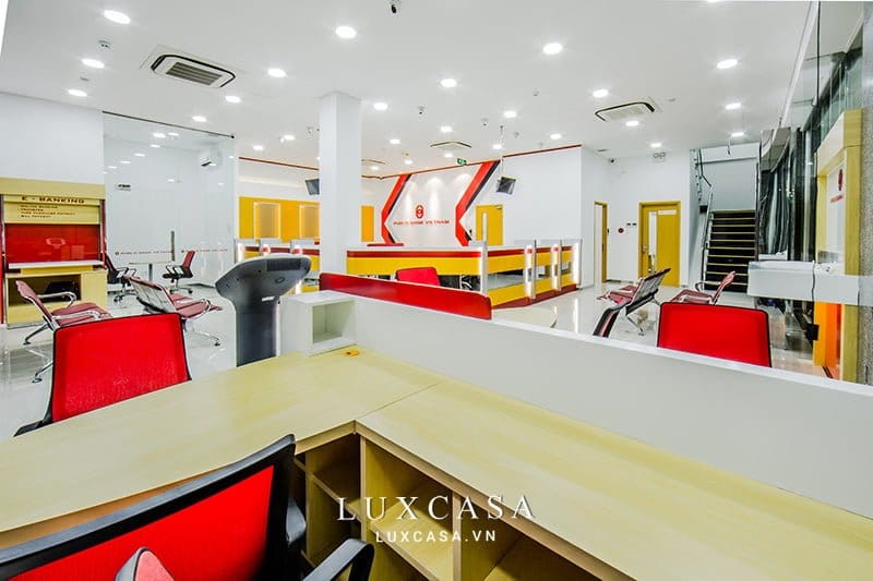 Thiết kế phòng giao dịch làm việc ngân hàng Public Bank Vietnam