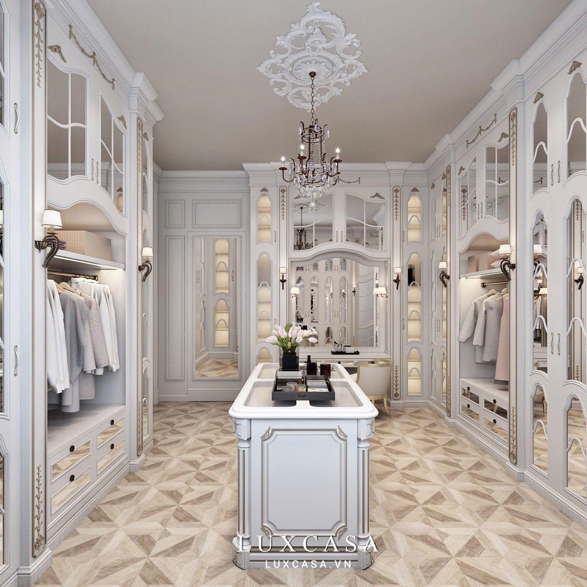 Phòng đặt trang phục, thay đồ được phân chia theo tủ riêng của từng thành viên