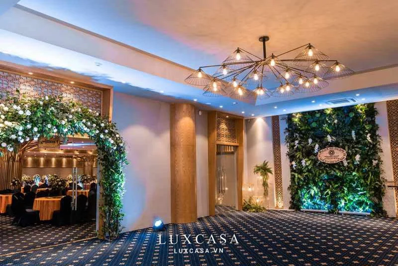 trang tri sanh cho check in nha hang an tuong