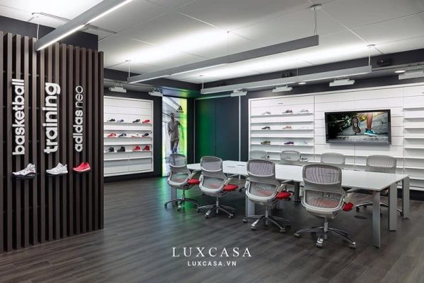 thi cong noi that showroom adidas 3