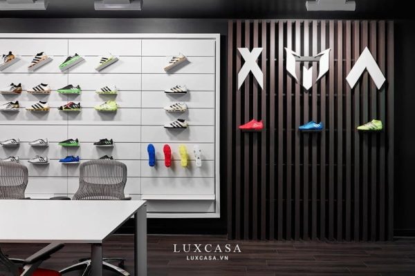 thi cong noi that showroom adidas 4