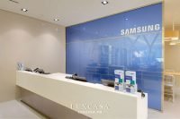 Quầy thanh toán của hàng điện thoại Samsung