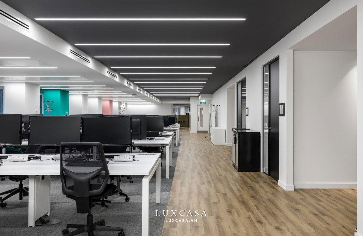 Không gian làm việc chung tone màu đen xám