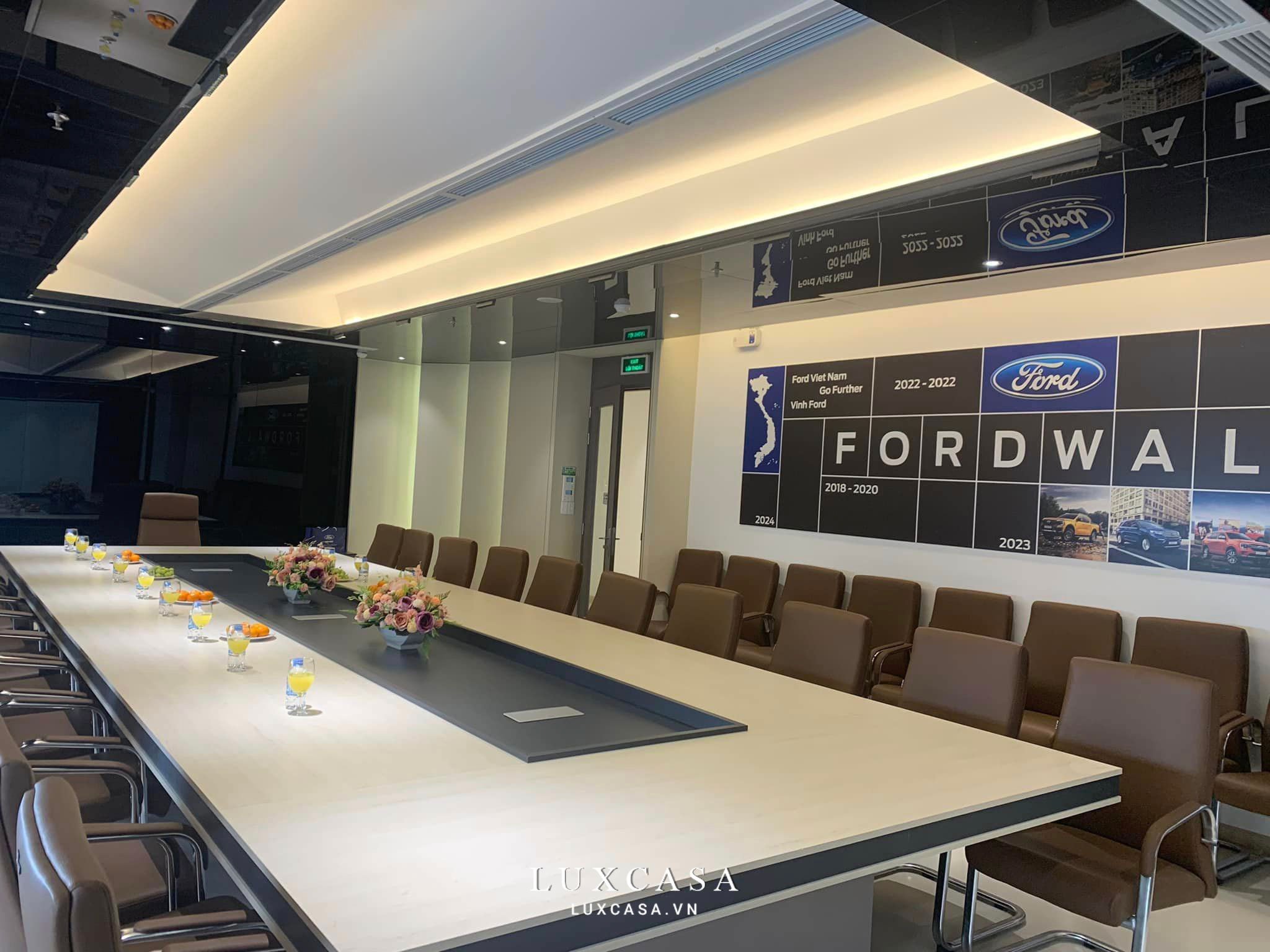 Phòng họp công ty Ford Việt Nam