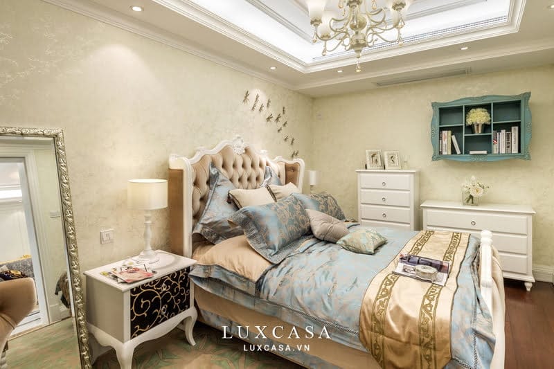 Phòng ngủ chung cư Tân cổ nhà chú Thái