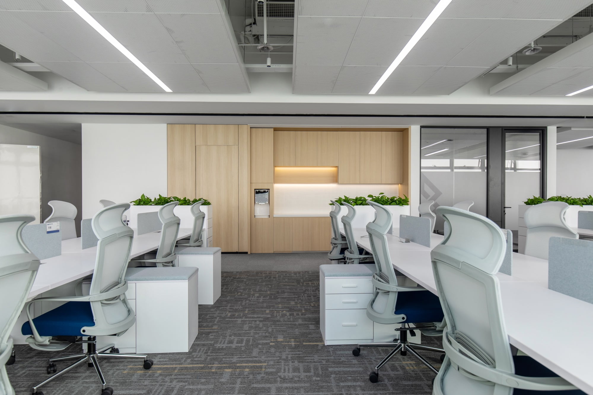 thiet ke van phong toi gian hien dai